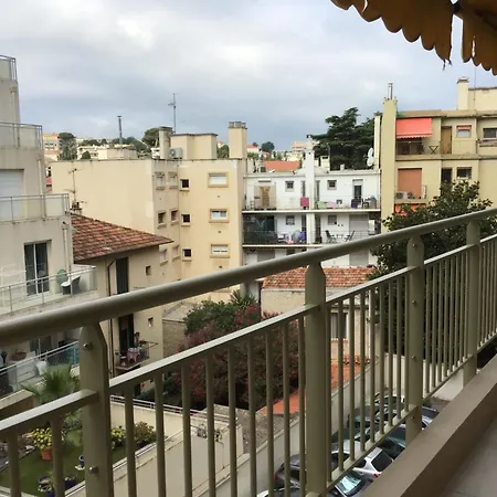 Foch - 100 M De La Mer - 500 M Centre Antibes